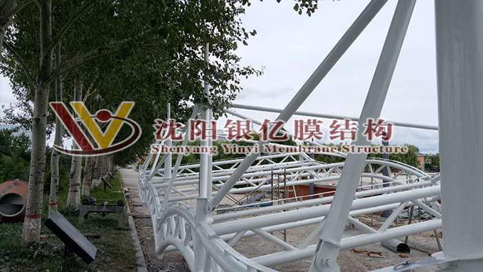 The podium membrane structure The podium membrane structure