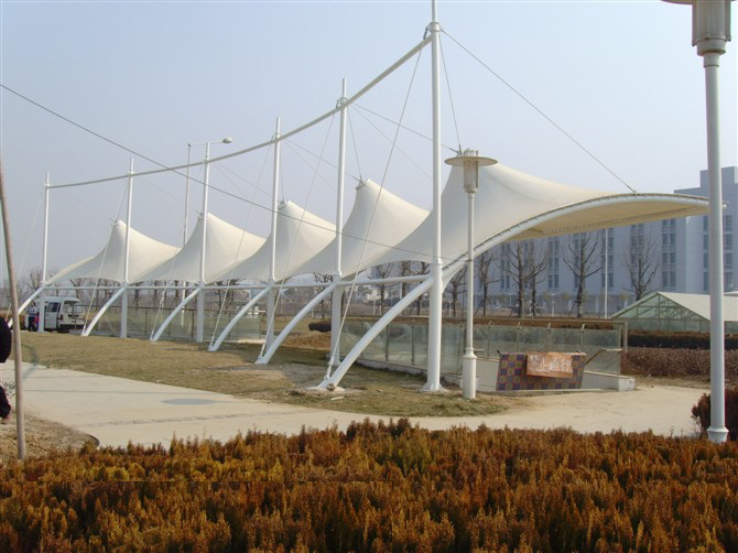 Golf tee pad structure