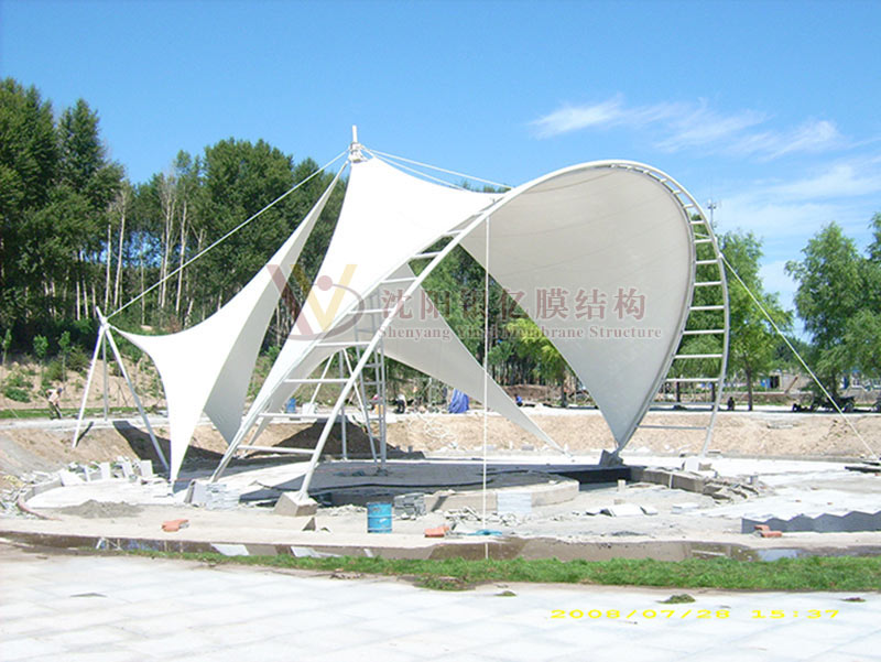 Landscape membrane structure