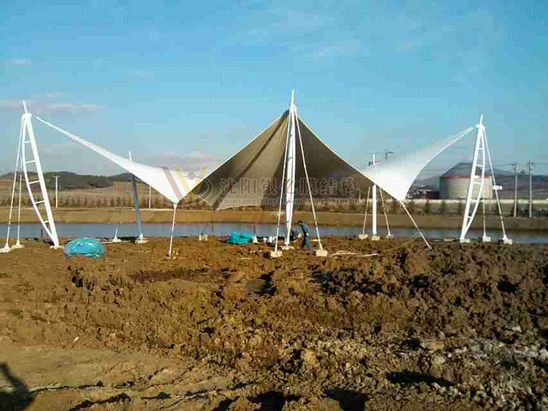 Landscape membrane structure