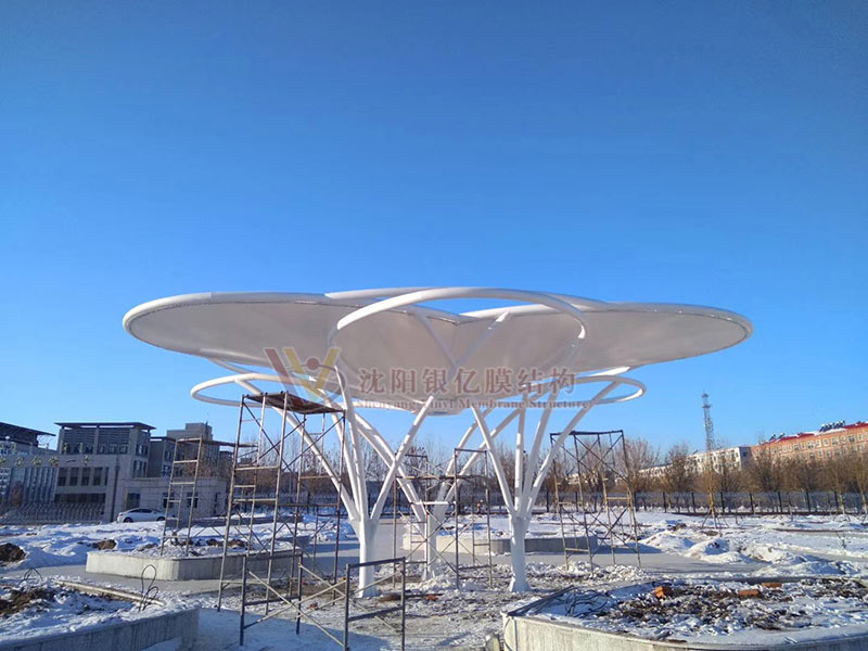 Landscape membrane structure